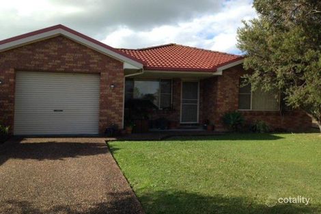 Property photo of 1/2 Bangalay Close Woodberry NSW 2322