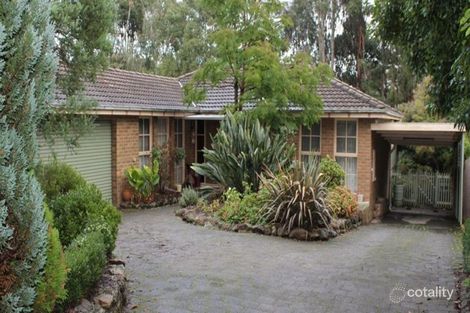 135 Rolling Hills Rd, Chirnside Park, VIC 3116