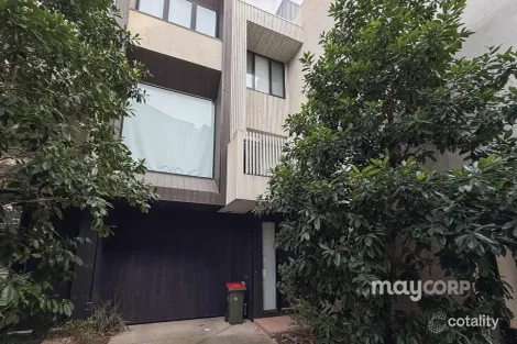 Property photo of 40 Kokoda Place Mordialloc VIC 3195