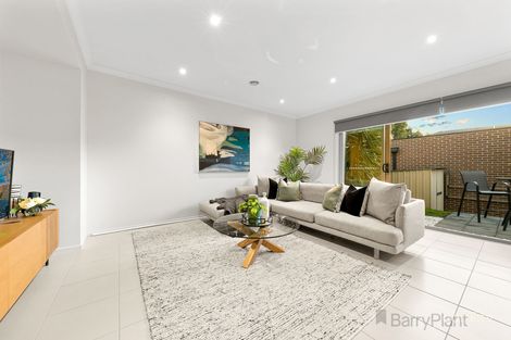 Property photo of 82 Mannavue Boulevard Cranbourne North VIC 3977