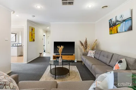 Property photo of 10 Mathisen Terrace Hillside VIC 3037