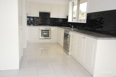 Property photo of 1/4 Greendale Road Doncaster East VIC 3109