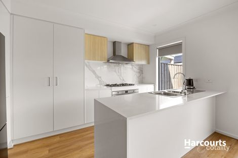 Property photo of 44 Mortlake Drive Officer South VIC 3809