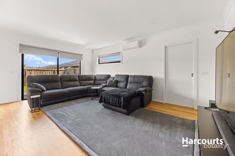 Property photo of 44 Mortlake Drive Officer South VIC 3809