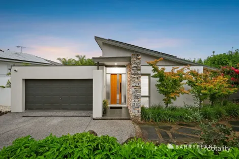 Property photo of 115 Springthorpe Boulevard Macleod VIC 3085