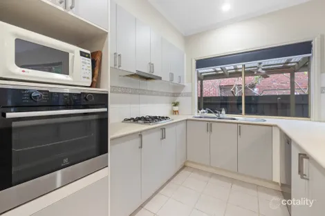 Property photo of 2 Royal Palms Aspendale Gardens VIC 3195