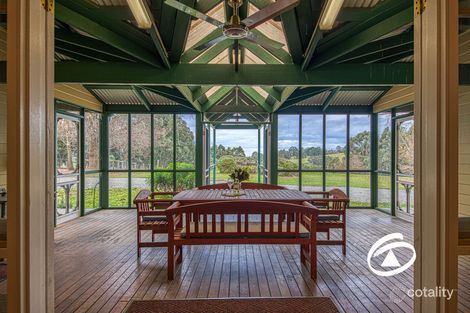 Property photo of 152 Warren Road Nar Nar Goon North VIC 3812