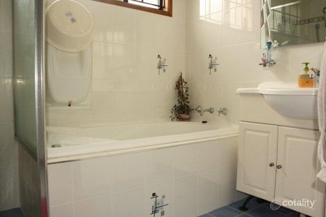 Property photo of 13 Cotula Place Macquarie Fields NSW 2564