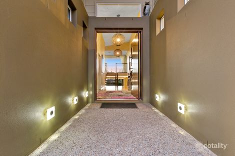 Property photo of 19 Feathertail Place Peregian Springs QLD 4573