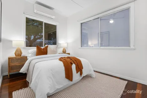 Property photo of 8 Faraday Street Camp Hill QLD 4152