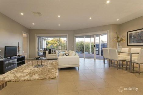 Property photo of 4 Yalambee Avenue Aspendale VIC 3195