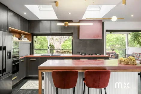 19 Bristol Pde, Farmborough Heights, NSW 2526