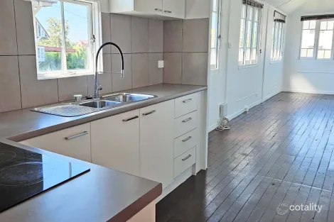 Property photo of 17 Commerce Street Taree NSW 2430