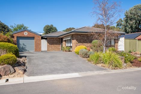 8 Stanton Pl, Aberfoyle Park, SA 5159