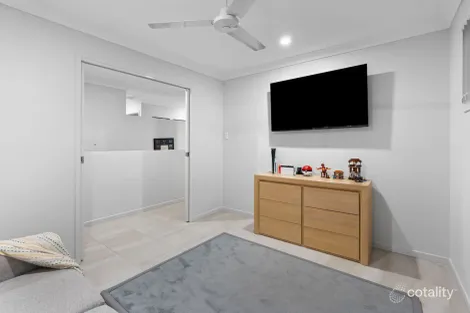 Property photo of 14 Solar Circuit Spring Mountain QLD 4300