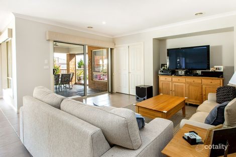 Property photo of 63 Skyline Way Berwick VIC 3806
