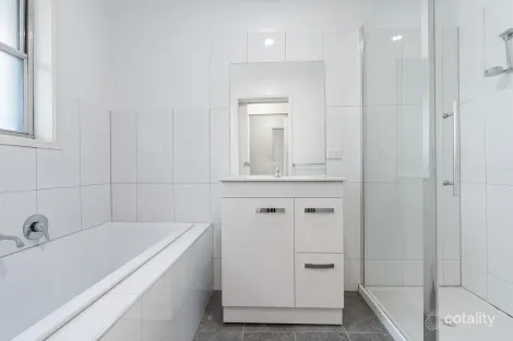 Property photo of 10 Hague Road Wodonga VIC 3690