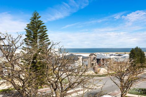 Property photo of 16 Pantheon Avenue North Coogee WA 6163