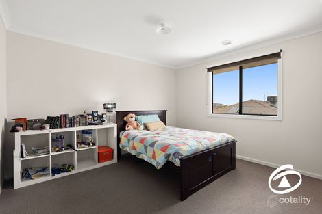 Property photo of 72 Castillo Avenue Clyde North VIC 3978