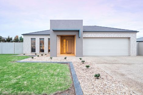 71 Waranga Dr, Kialla, VIC 3631