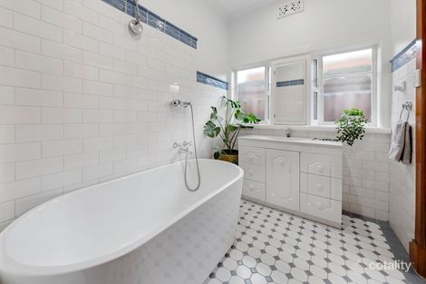 Property photo of 1 Hillside Avenue Bentleigh VIC 3204