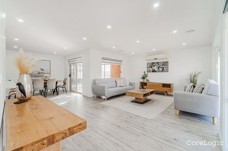 Property photo of 23 Delphinius Crescent Roxburgh Park VIC 3064