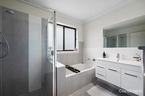 Property photo of 5 Daramoolen Street Ngunnawal ACT 2913