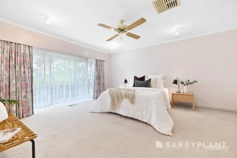 Property photo of 48 Shinners Avenue Berwick VIC 3806