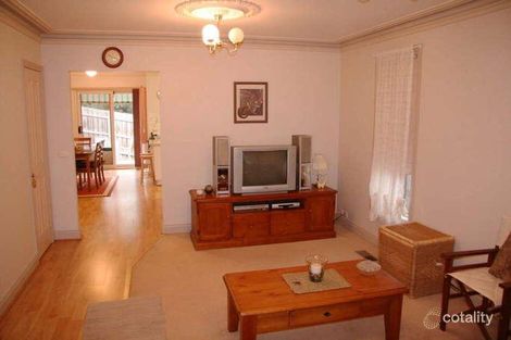 Property photo of 4 Piccadilly Close Greensborough VIC 3088