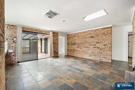 Property photo of 33 Nicolas Drive Casuarina WA 6167
