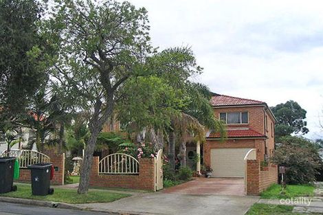 87 Old Kent Rd, Greenacre, NSW 2190