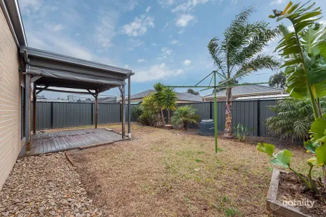 Property photo of 11 Hartow Street Craigieburn VIC 3064