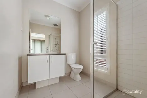 Property photo of 11 Hartow Street Craigieburn VIC 3064