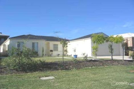 Property photo of 5 Gilbert Place Berwick VIC 3806