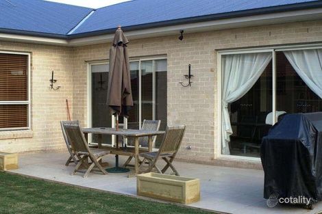 Property photo of 33 Governors Way Macquarie Links NSW 2565