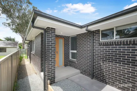 24 Barangaroo Rd, Toongabbie, NSW 2146