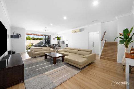 18/1-2 Waters Cl, Hope Island, QLD 4212