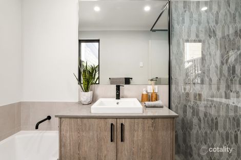 Property photo of 9 Quartz Road Treeby WA 6164