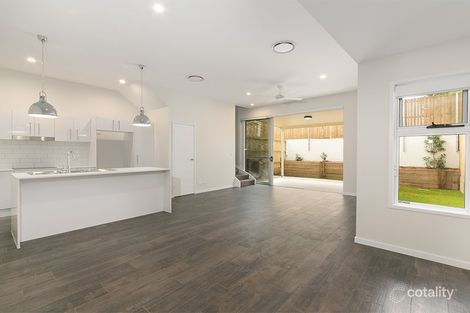 Property photo of 1/11 Ellena Avenue Greenslopes QLD 4120