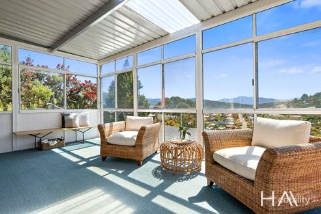 Property photo of 94 Malunna Road Lindisfarne TAS 7015