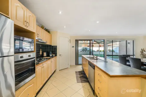 Property photo of 15 Dee Close Prestons NSW 2170