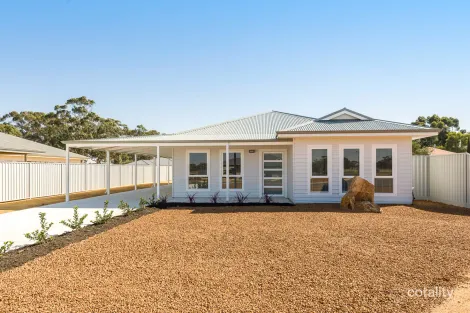 2 Haydon Cl, Corrigin, WA 6375