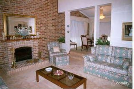Property photo of 4 Windle Place Menai NSW 2234