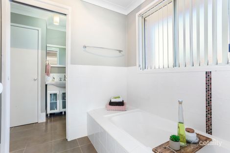 Property photo of 4 Benjamin Circle Rutherford NSW 2320