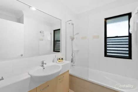 Property photo of 3/20 Montrose Road Taringa QLD 4068