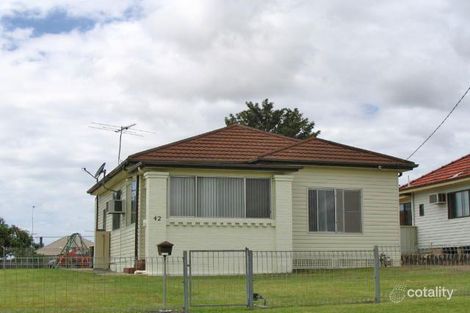 42 Wentworth St, Wallsend, NSW 2287