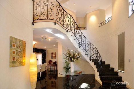 9 Orchard Rd, Chatswood, NSW 2067