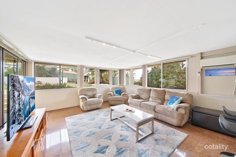 Property photo of 8 Tope Place Ambarvale NSW 2560