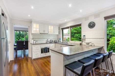Property photo of 6 Old Warrandyte Road Ringwood North VIC 3134