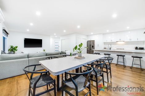 Property photo of 3/34 Albert Road Sydenham VIC 3037